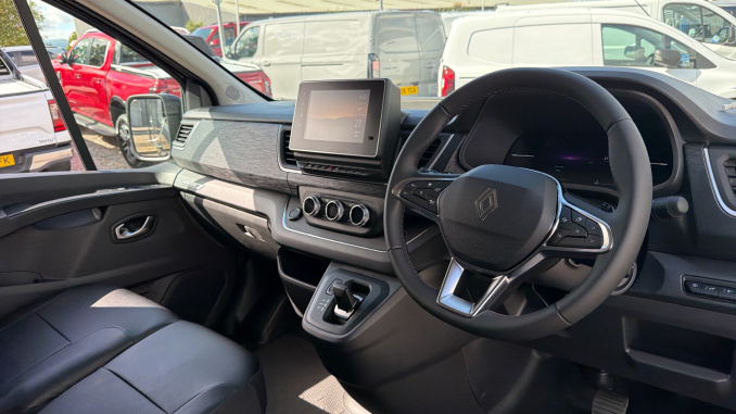 Renault Trafic Swb Diesel SL30 Blue dCi 170 Graphite Edition Van EAG9 - Image 16